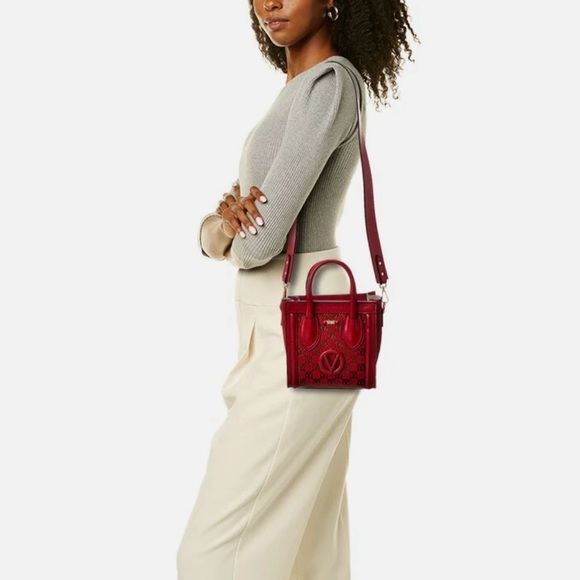 ✨HOST PICK✨🆕 Women’s Valentino Eva Monogram Leather Convertible  Handbag - Picture 2 of 16